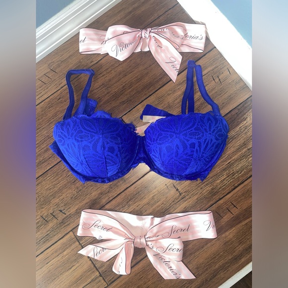 PINK Victoria's Secret Other - Electric blue Victoria’s Secret lace push up bra pink bra